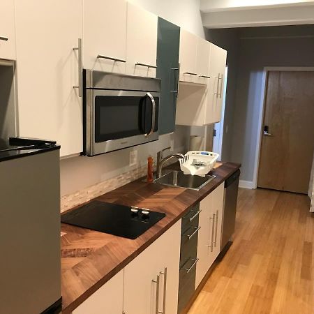 Private Room With Private Bathroom Данбъри Екстериор снимка