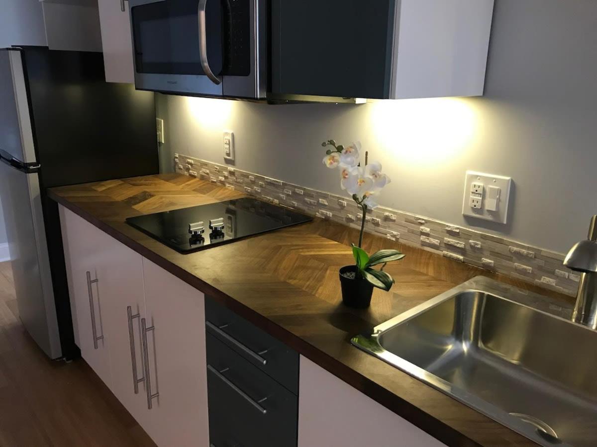 Private Room With Private Bathroom Данбъри Екстериор снимка